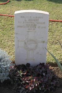 Ismailia War Memorial Cemetery - Jeffery, Leslie